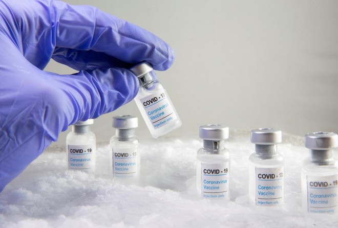 Xuất hiện biến thể mới nguy hiểm khiến cuộc đua vaccine Covid-19 thêm khó khăn - Ảnh 1.