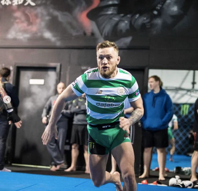 Conor McGregor tái khẳng định tham vọng thâu tóm Man United, tiết lộ đang đàm phán mua cổ phần của Celtic - Ảnh 2.