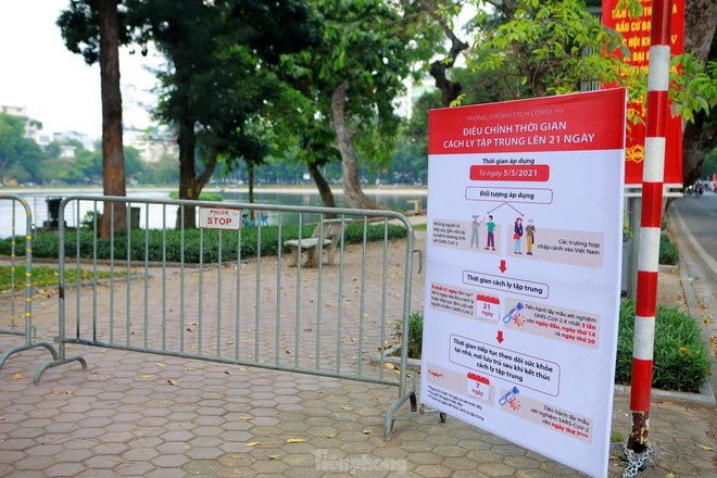 Hà Nội lập chốt ngăn người dân vượt rào tập thể dục ở công viên, vườn hoa - Ảnh 7.