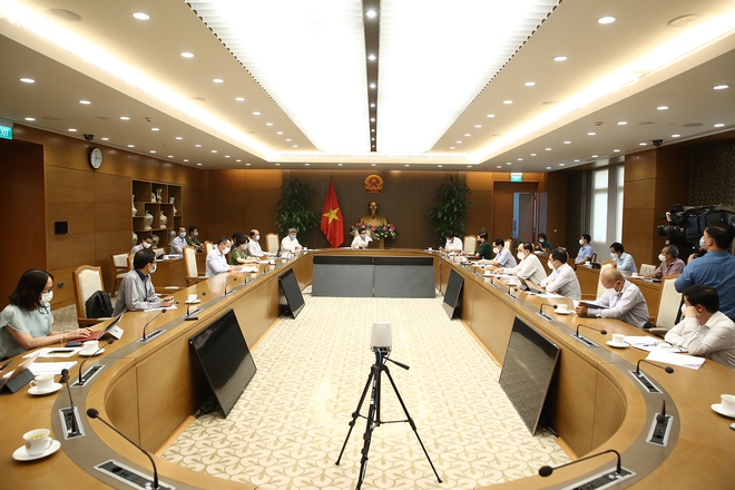 Dịch COVID-19: Trong cộng đồng đ&atilde; c&oacute; mầm bệnh, to&agrave;n hệ thống lu&ocirc;n đặt trong t&igrave;nh trạng &ldquo;trực chiến&rdquo; - Ảnh 2.