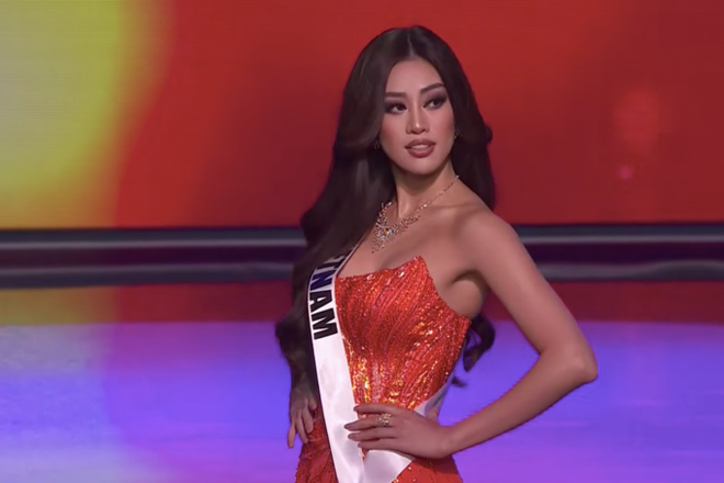 Cận cảnh trang phục dạ hội Khánh Vân diện tại Bán kết Miss Universe: Tinh xảo tôn trọn sắc vóc, bất ngờ ý nghĩa sâu sắc đằng sau - Ảnh 2.