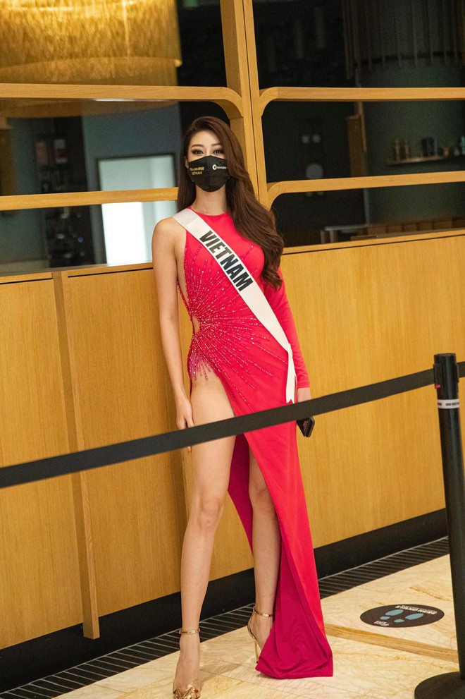Người đứng sau outfit “chặt chém” của Khánh Vân thừa nhận từng cãi vã, tiết lộ tính cách nàng hậu trước khi chinh chiến ở Miss Universe - Ảnh 8.
