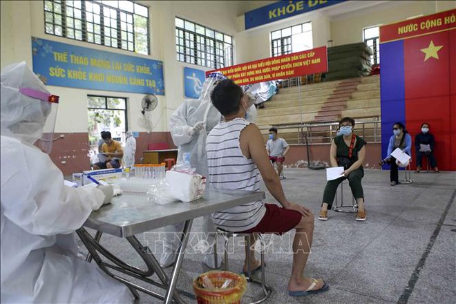 Diễn biến dịch ngày 16/5: Thêm 6 ca mắc mới; Nam tài xế Grab ở Đà Nẵng mắc Covid-19 tiếp xúc nhiều người nhưng không nhớ - Ảnh 1.