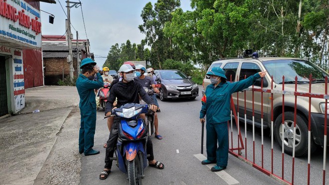 Hình ảnh bên trong thành phố Bắc Ninh sau giãn cách xã hội - Ảnh 2.