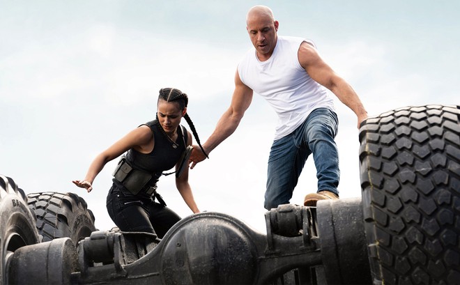 Fast & Furious 9 được khán giả thế giới dành cơn mưa lời khen: Phần phim hoành tráng và ảo nhất thương hiệu là đây! - Ảnh 1.