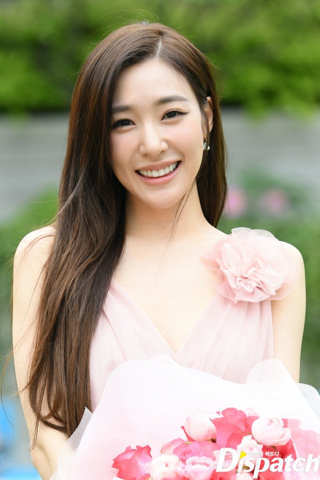 Quên hình ảnh cằm nhọn như phù thủy đi, giờ đây Tiffany (SNSD) đẹp như nàng thơ, gây thương nhớ cực mạnh như này cơ - Ảnh 10.