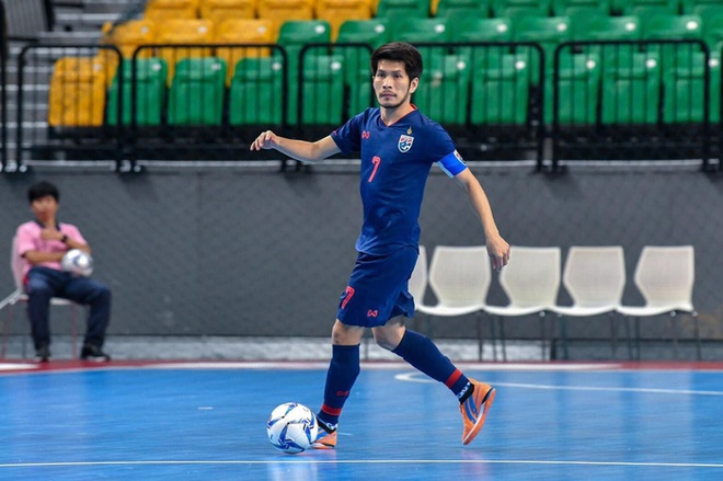 Futsal Thái Lan dội bom bàn thắng vào lưới Iraq ở trận tranh vé đi World Cup - Ảnh 1.
