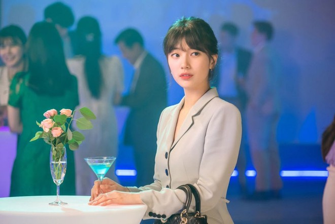 Rộ tin Song Joong Ki cặp kè Suzy ở phim về giới tài phiệt, netizen điên đảo chết chìm trong bể visual - Ảnh 5.