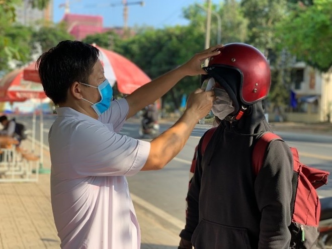 Diễn biến dịch ngày 22/5: Thêm 73 ca mắc mới; Hà Nội phong tỏa một tòa ở Times City do có ca dương tính SARS-CoV-2 - Ảnh 1.