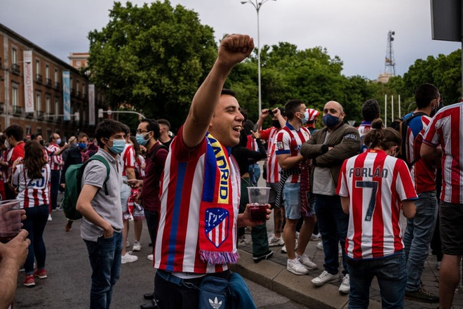 Thiếu niên tử vong thương tâm khi ăn mừng chức vô địch của Atletico - Ảnh 2.