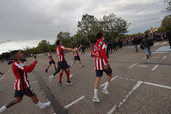 Thiếu niên tử vong thương tâm khi ăn mừng chức vô địch của Atletico - Ảnh 3.