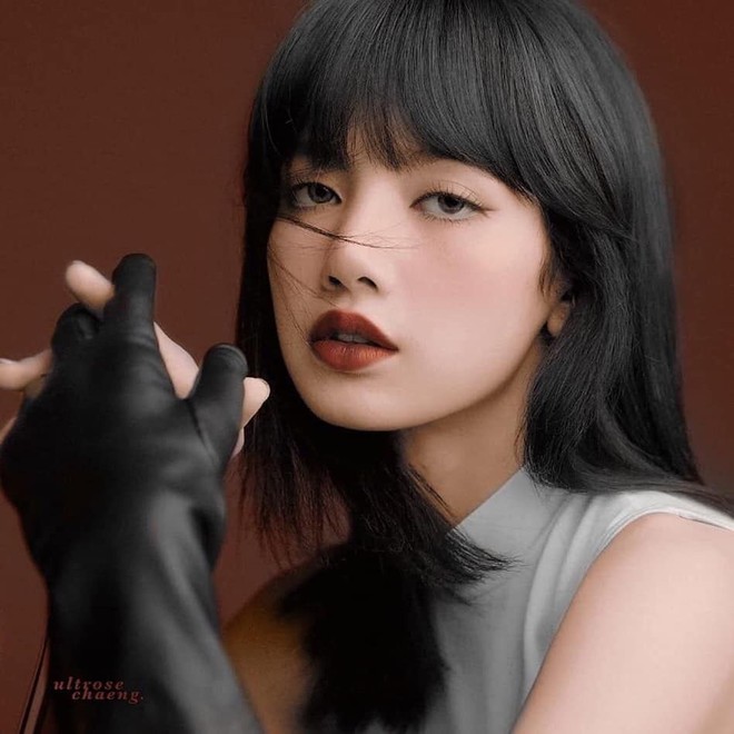 Lisa đích thân hé lộ về solo debut, sẽ có hẳn 1 album luôn nhé fan góp gạo dần là vừa! - Ảnh 2.