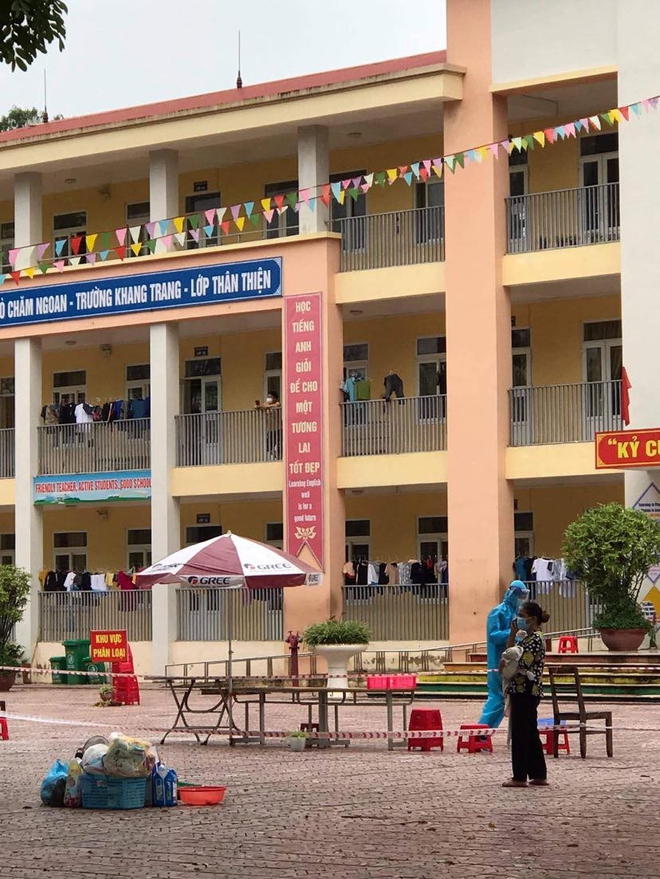 Bé gái 3 ngày tuổi phải cách ly một mình vì mẹ là F0, bố bị ung thư - Ảnh 1. Bé gái 3 ngày tuổi phải cách ly một mình vì mẹ là F0, bố bị ung thư - Ảnh 1.