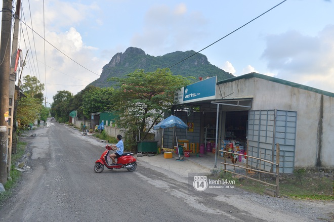 Chủ tịch xã vùng lũ ở Quảng Bình: Đời sống ở đây ổn định rồi, NS Hoài Linh nên tăng cường số quà này về những vùng dịch Covid-19 - Ảnh 7.