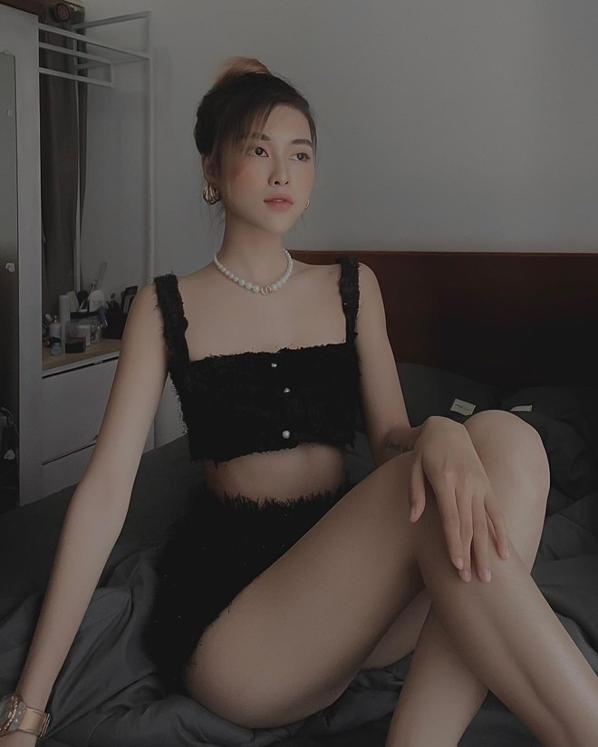 Gái xinh trên phố làm KOL, hàng xóm ở quê giật ngược: "Sao nó gửi ảnh trần truồng cho người ta xem?" - Ảnh 3. Gái xinh trên phố làm KOL, hàng xóm ở quê giật ngược: "Sao nó gửi ảnh trần truồng cho người ta xem?" - Ảnh 3.