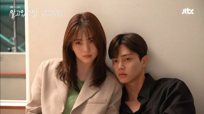 Han So Hee - Song Kang bị ch&ecirc; tr&ocirc;ng như 2 chị em, biểu cảm v&ocirc; hồn l&agrave;m kh&aacute;n giả ph&aacute;t nản - Ảnh 3.