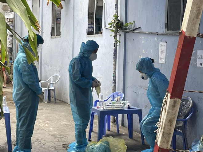 Bình Dương thông báo khẩn tìm người liên quan đến chuỗi lây nhiễm COVID-19 tại TP. Hồ Chí Minh - Ảnh 1.
