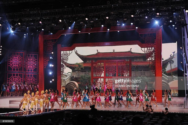 Miss Universe đăng clip m&ugrave;a giải 2008 diễn ra ở Việt Nam nhưng lại ch&uacute; th&iacute;ch th&agrave;nh... Th&aacute;i Lan - Ảnh 5.
