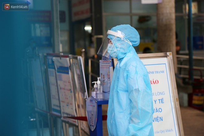 NÓNG: BV quận Bình Thạnh tạm đóng cửa, ngưng nhận bệnh nhân vì liên quan đến ca nghi nhiễm Covid-19 - Ảnh 2.