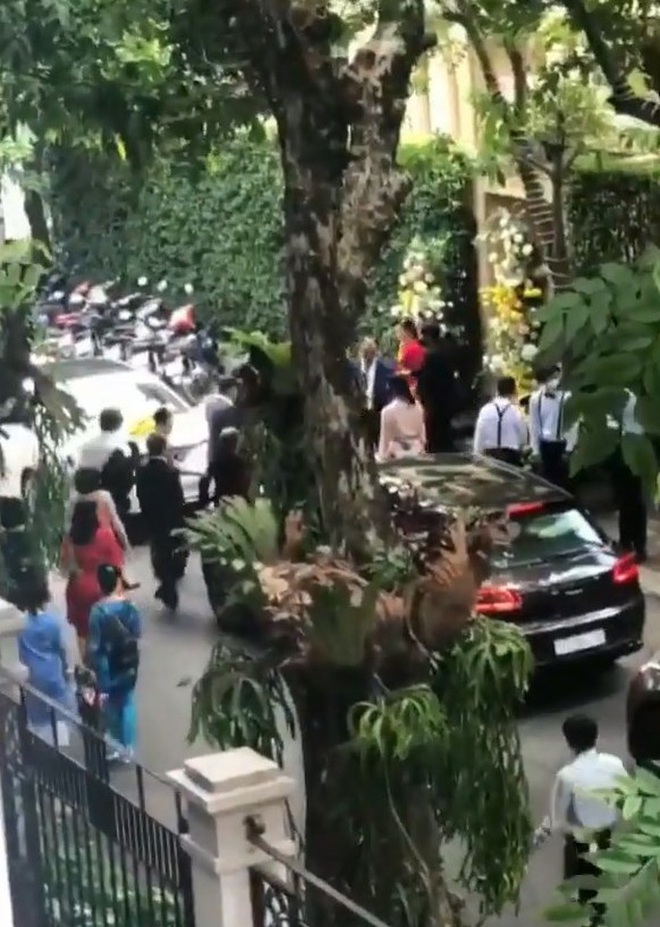 Giải t&aacute;n đ&aacute;m cưới do một gia đ&igrave;nh ở quận 7 tổ chức ngay trong m&ugrave;a dịch Covid-19  - Ảnh 2.