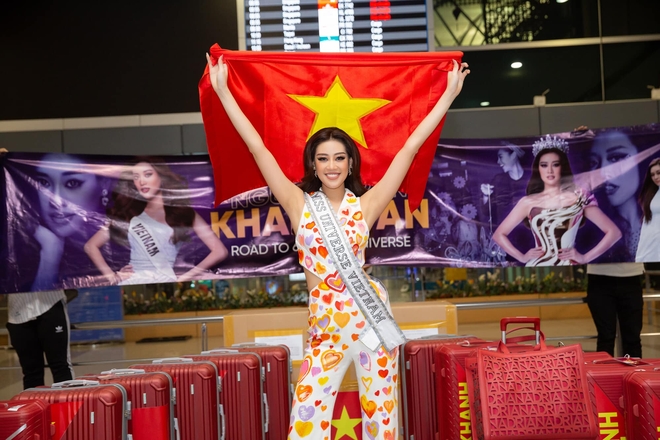 Khánh Vân đã có mặt tại Mỹ dự Miss Universe 2020: Vừa đến liền đọ sắc vóc chặt chém đối thủ, ghi điểm bằng 1 chi tiết - Ảnh 8.