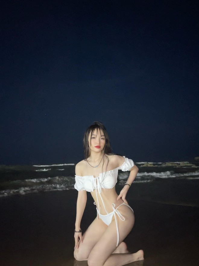 Hoa Nhật Huỳnh thẳng tiến vào đường đua bikini: Thả dáng cực nuột, khoe body mát mắt - Ảnh 3.
