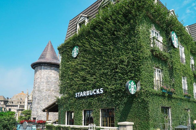 Đâu kém Thái Lan hay Nhật Bản, Việt Nam cũng có những tiệm Starbucks đẹp xuất sắc, concept độc lạ còn lọt top thế giới - Ảnh 4.