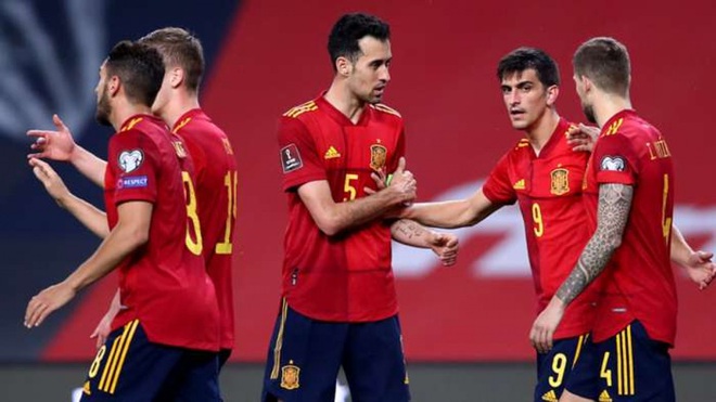 To&agrave;n cảnh chống COVID-19 tại Euro 2020: Di chuyển giữa c&aacute;c quốc gia l&agrave; thử th&aacute;ch lớn nhất - Ảnh 2.