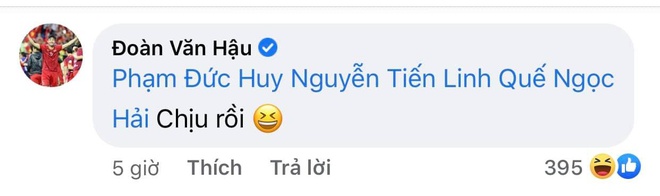 Tiền vệ tuyển Việt Nam cover hit Sơn Tùng, Đoàn Văn Hậu - Tiến Linh vội triệu hồi chiến hữu vào bóc phốt tới bến - Ảnh 4.