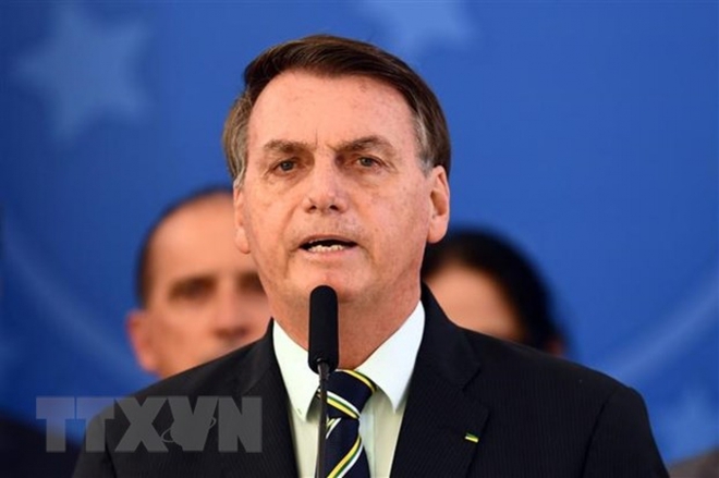 Tổng thống Brazil bị phạt do vi phạm quy định sử dụng khẩu trang nơi công cộng - Ảnh 1.