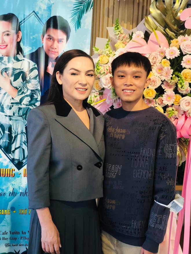 Chuyên gia hé lộ mức cát-xê tiền tỷ của Hồ Văn Cường, ai dè bị dàn sao và MC đồng loạt phản bác lại - Ảnh 7.