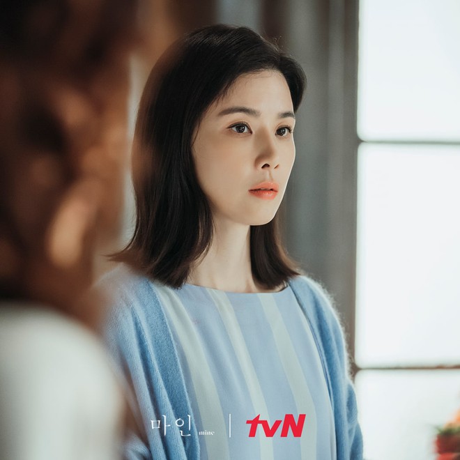 Rộ giả thuyết mợ cả Seo Hyun là trùm cuối ở Mine, mượn tay Lee Bo Young tiêu diệt luôn đối thủ? - Ảnh 4.