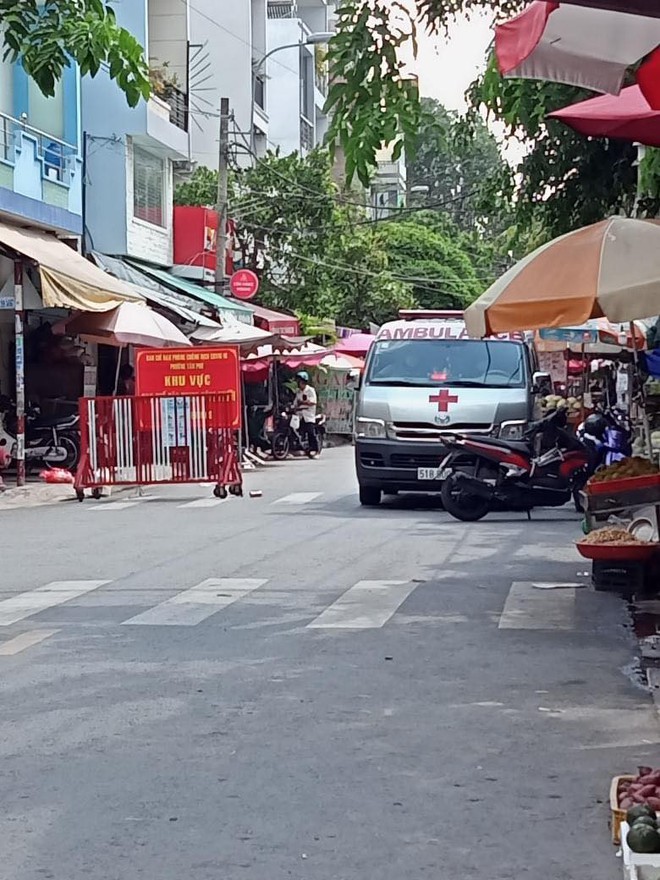 TP.HCM: Người đàn ông nước ngoài tử vong trong nhà - Ảnh 1. TP.HCM: Người đàn ông nước ngoài tử vong trong nhà - Ảnh 1.