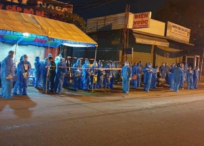 Diễn biến dịch ngày 15/6: Thêm 70 ca mắc mới; TP.HCM tìm người tới quán cháo, tiệm cơm ở quận 11 - Ảnh 1. Diễn biến dịch ngày 15/6: Thêm 70 ca mắc mới; TP.HCM tìm người tới quán cháo, tiệm cơm ở quận 11 - Ảnh 1.