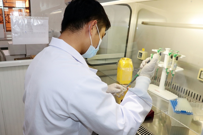 NÓNG: Một người ở TP.HCM làm việc tại khu công nghiệp AMATA Đồng Nai dương tính với SARS-CoV-2 - Ảnh 1. NÓNG: Một người ở TP.HCM làm việc tại khu công nghiệp AMATA Đồng Nai dương tính với SARS-CoV-2 - Ảnh 1.