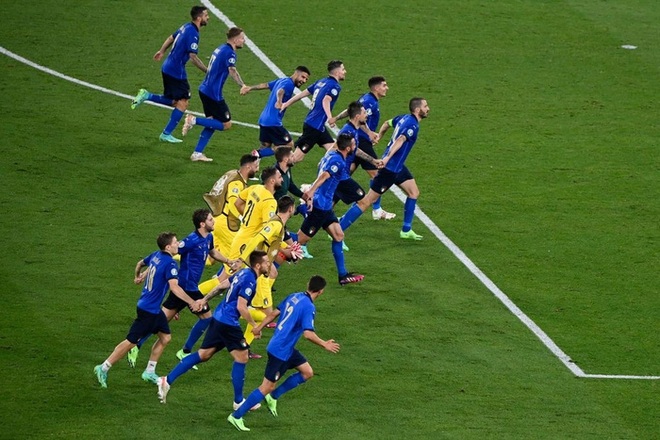 Xác định đội đầu tiên vượt qua vòng bảng Euro 2020: Đá hay không ai chịu nổi - Ảnh 8.