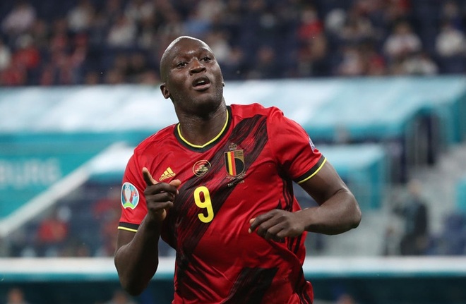 Đội hình tiêu biểu tuần 1 Euro 2020: Ronaldo cùng Lukaku lĩnh xướng hàng công - Ảnh 11.