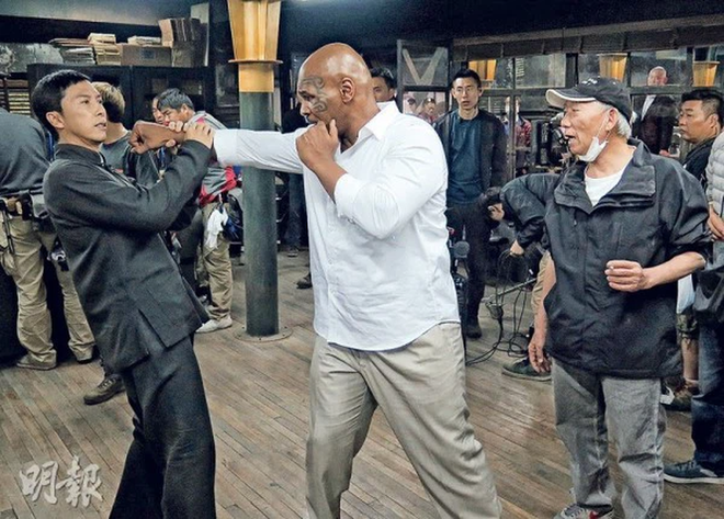 Donnie Yen talks about his experience filming Ip Man 3 with Mike Tyson: I was afraid of being beaten to death - Photo 1.