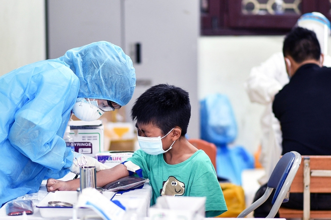Campuchia ghi nhận&nbsp;&ldquo;ng&agrave;y chết ch&oacute;c kỷ lục&rdquo; - x&aacute;c nhận c&aacute;c ca nhiễm biến chủng Delta - Ảnh 1.