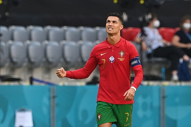 Bồ Đào Nha phản công thần tốc trong 10 giây, Ronaldo bứt tốc hơn 90 mét để có bàn thắng đầu tiên vào lưới tuyển Đức - Ảnh 2.
