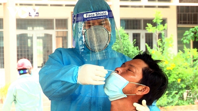 13 người cách ly khẩn cấp vì nhậu cùng ca dương tính SARS CoV-2 ở Tiền Giang  - Ảnh 1.