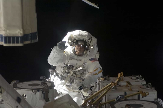 Khoảnh khắc hiếm hoi về cuộc sống của các phi hành gia trên Trạm Vũ trụ Quốc tế (ISS) - Ảnh 6.