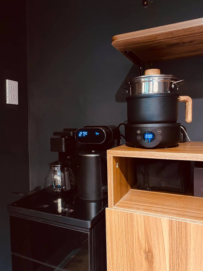 Nhà cấp 4 tuổi đời 15 năm có màn lột xác thần sầu: Góc làm việc chill hết biết, chi phí cải tạo hạt dẻ đến khó tin - Ảnh 6. Nhà cấp 4 tuổi đời 15 năm có màn lột xác thần sầu: Góc làm việc chill hết biết, chi phí cải tạo hạt dẻ đến khó tin - Ảnh 6.