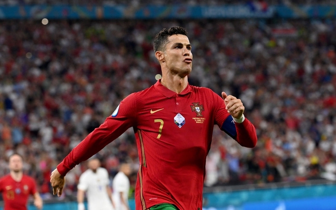 Ronaldo lập cú đúp, Bồ Đào Nha vượt qua những phút giây sợ hãi trước Pháp để tiến vào vòng knock-out - Ảnh 12.