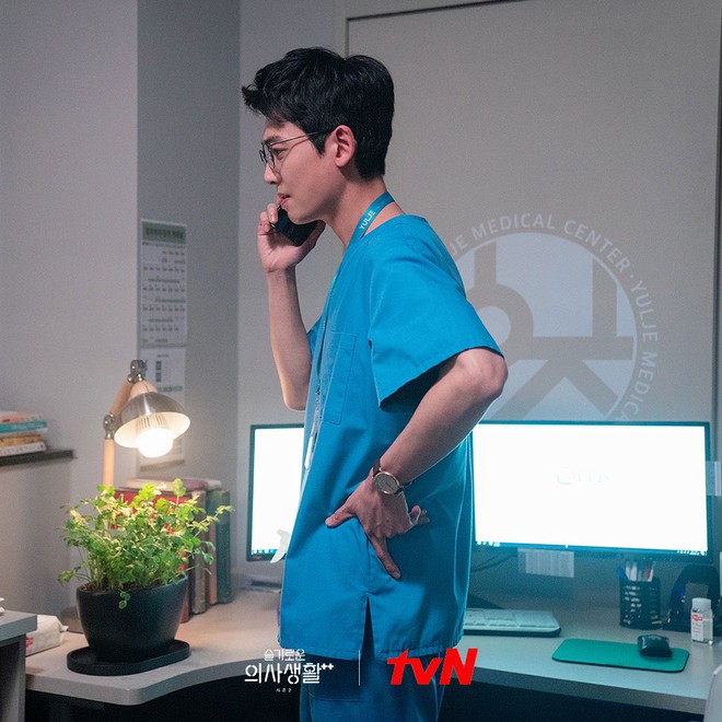 Hospital Playlist 2: C&acirc;u chuyện y khoa tuyệt vời mang t&iacute;nh chữa l&agrave;nh, cuộc sống v&ocirc; thường m&agrave; cũng đầy t&igrave;nh thương! - Ảnh 16.
