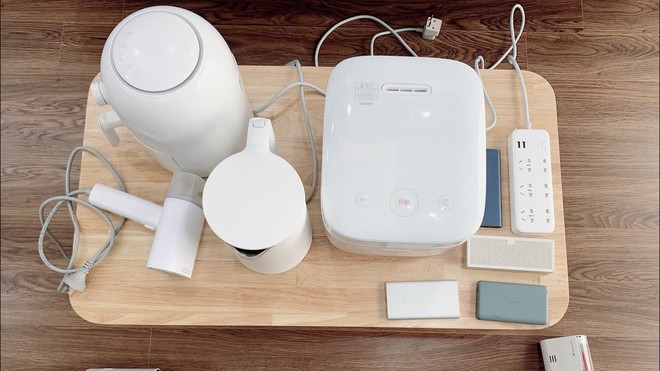 Nồi cơm điện Xiaomi khiến cư d&acirc;n mạng ph&aacute;t c&aacute;u v&igrave; thiết kế lạ, nghi vấn bắt chước Apple để đ&agrave;o mỏ người d&ugrave;ng? - Ảnh 1.