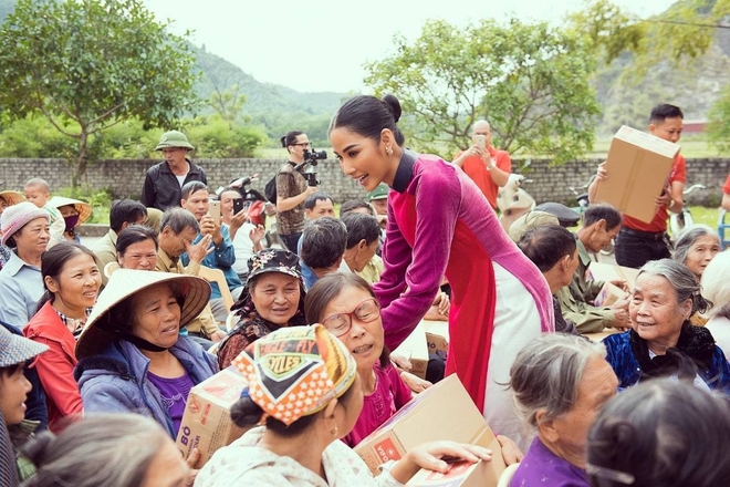 Hoàng Thùy có bị ê-kíp Miss Universe Vietnam đầu tư kém hơn HHen Niê, Khánh Vân khi thi quốc tế? - Ảnh 9.