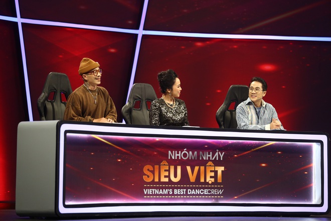 Vietnams Best Dance Crew: Nhóm nhảy gây choáng khi diễn Chí Phèo nhưng spotlight dồn hết vào Thị Nở Hip-hop! - Ảnh 1.