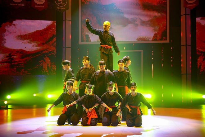 Vietnams Best Dance Crew: Nhóm nhảy gây choáng khi diễn Chí Phèo nhưng spotlight dồn hết vào Thị Nở Hip-hop! - Ảnh 4.