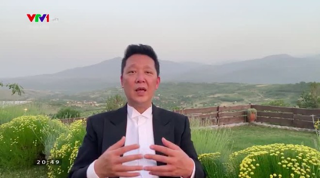 Nhạc trưởng L&ecirc; Phi Phi: Người nghệ sĩ lu&ocirc;n hướng về Việt Nam ruột thịt v&agrave; nghị lực phi thường vượt qua dịch bệnh Covid-19 - Ảnh 7.